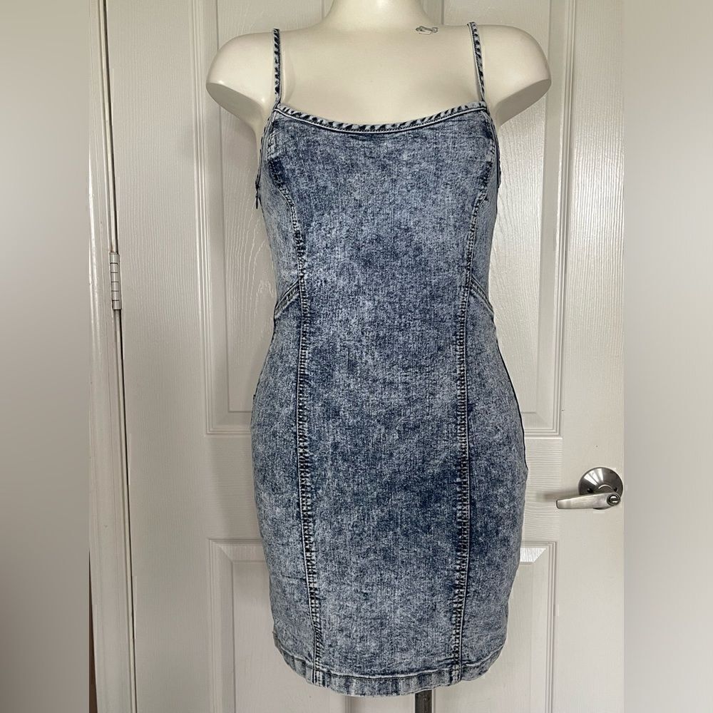Mind code acid washed denim dress size small